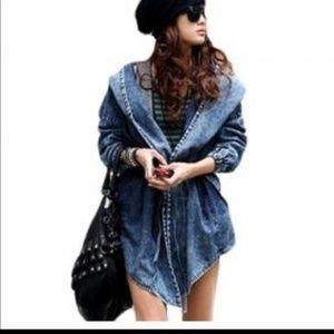 Oversized acid wash hooded denim jacket